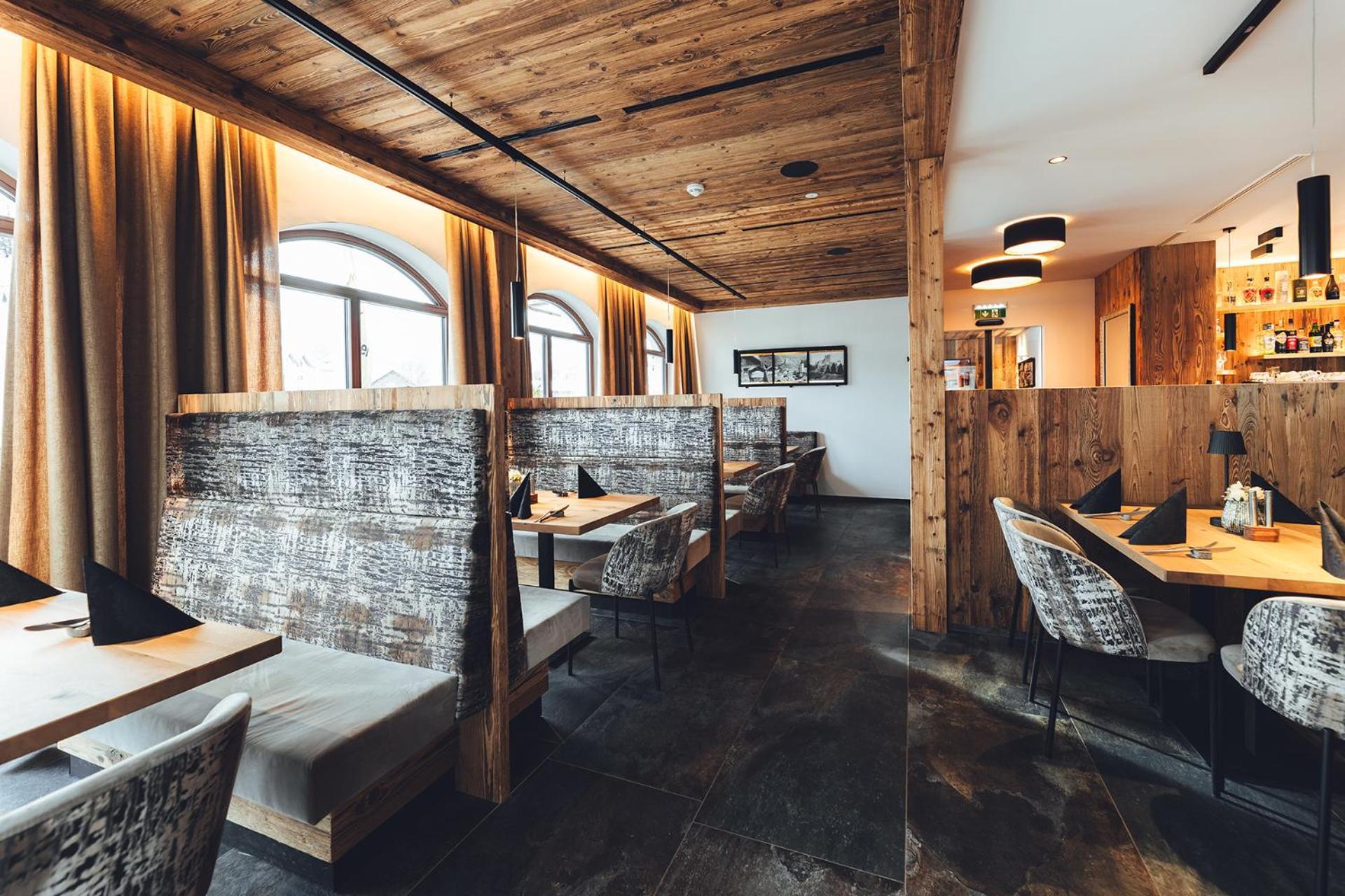 Burgstadl Aparthotel & Restaurant Ladis Exterior photo